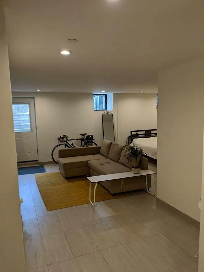 Big And Nice Basement Apartment - 17 Mins From Manhattan New York